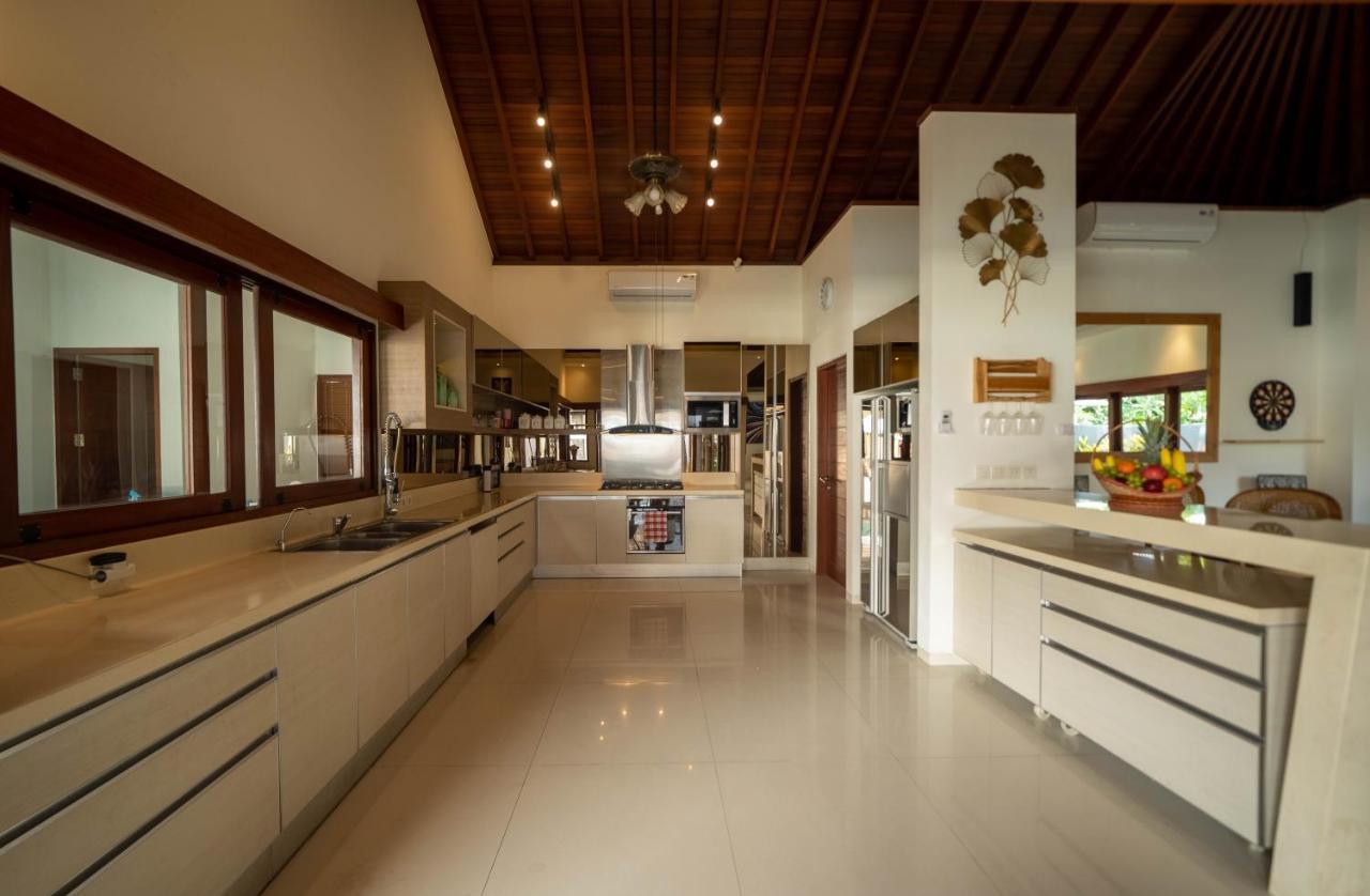 5 Bedroom Villa Sultan Luxury Entertainment And Relaxation Seminyak Exteriör bild